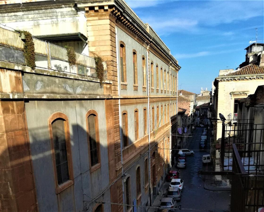 Mokarta B&B Катания Экстерьер фото